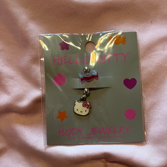 Hello Kitty Bellybutton Ring - Picture 1 of 1